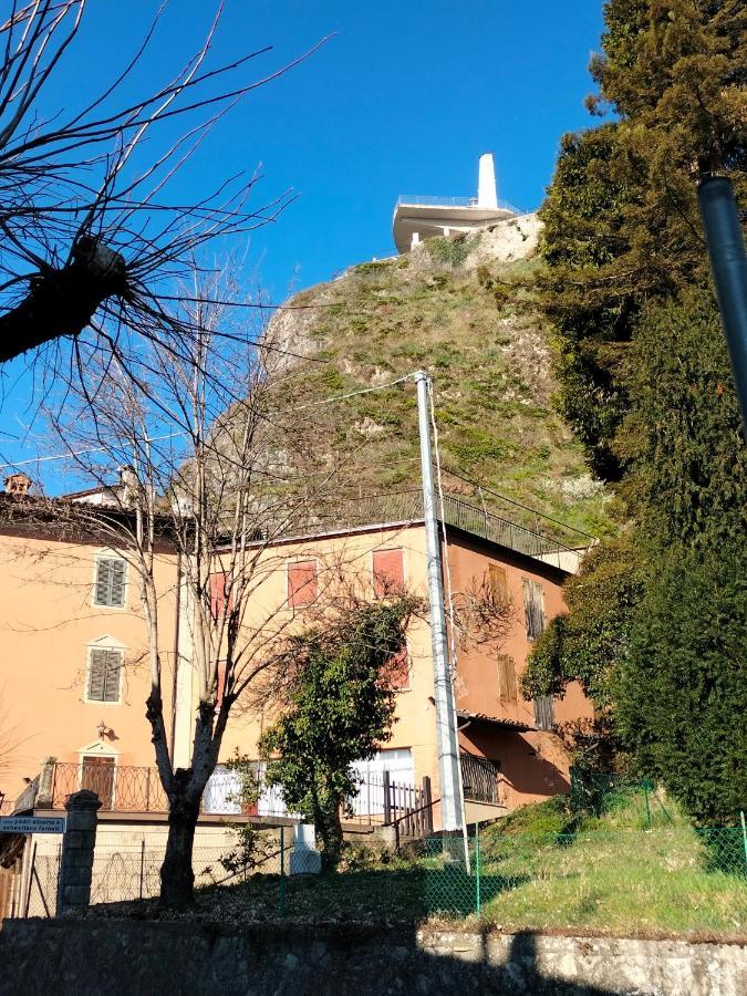 La Chicca Piccola Casina In Affitto Nel Borgo Antico Di Gaggio Montano Bo Leilighet Eksteriør bilde